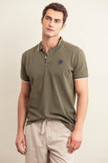 POLO PIQUÉ CON INSIGNIA