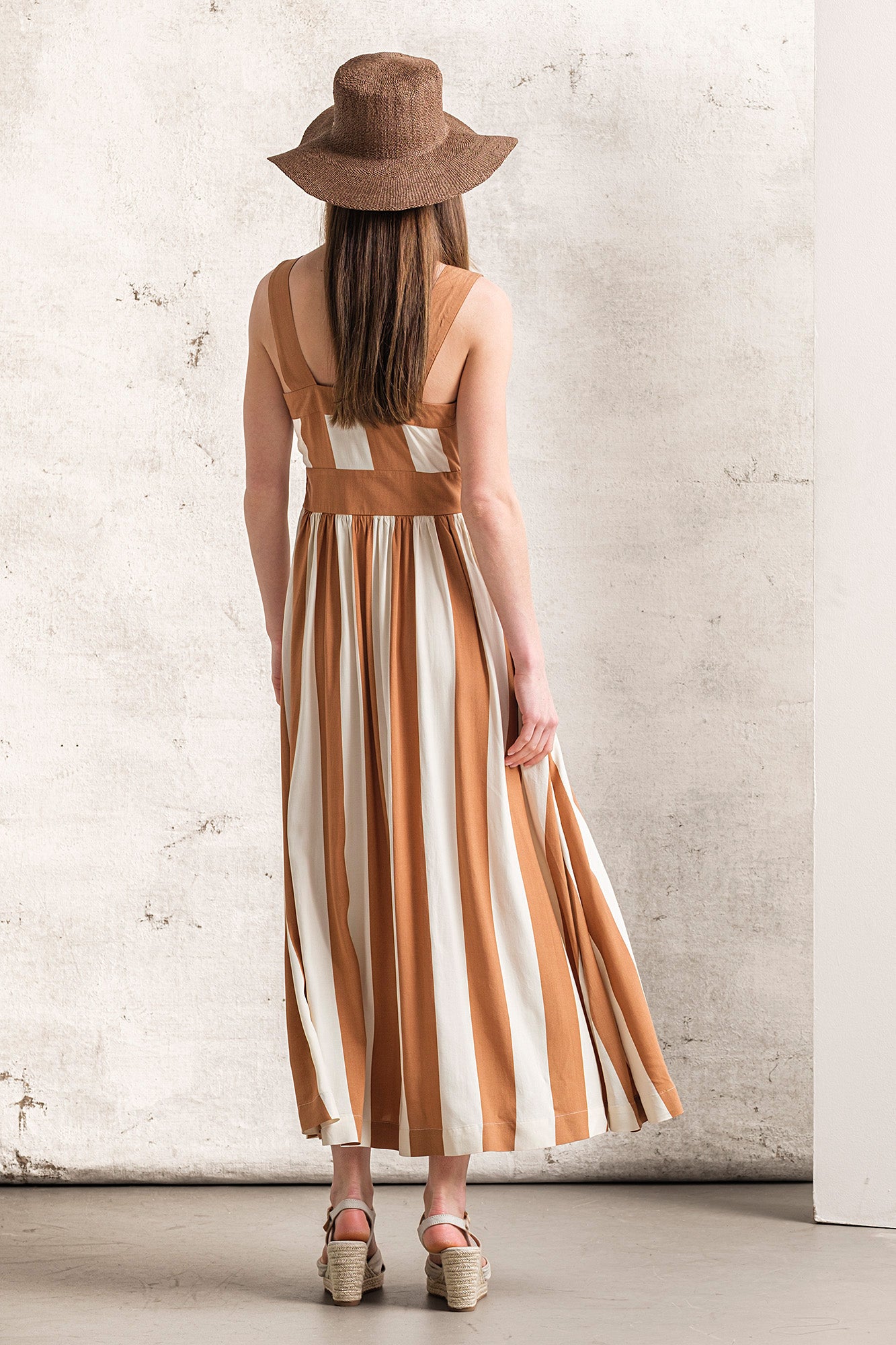 VESTIDO RISCAS LARGAS EVASÉ