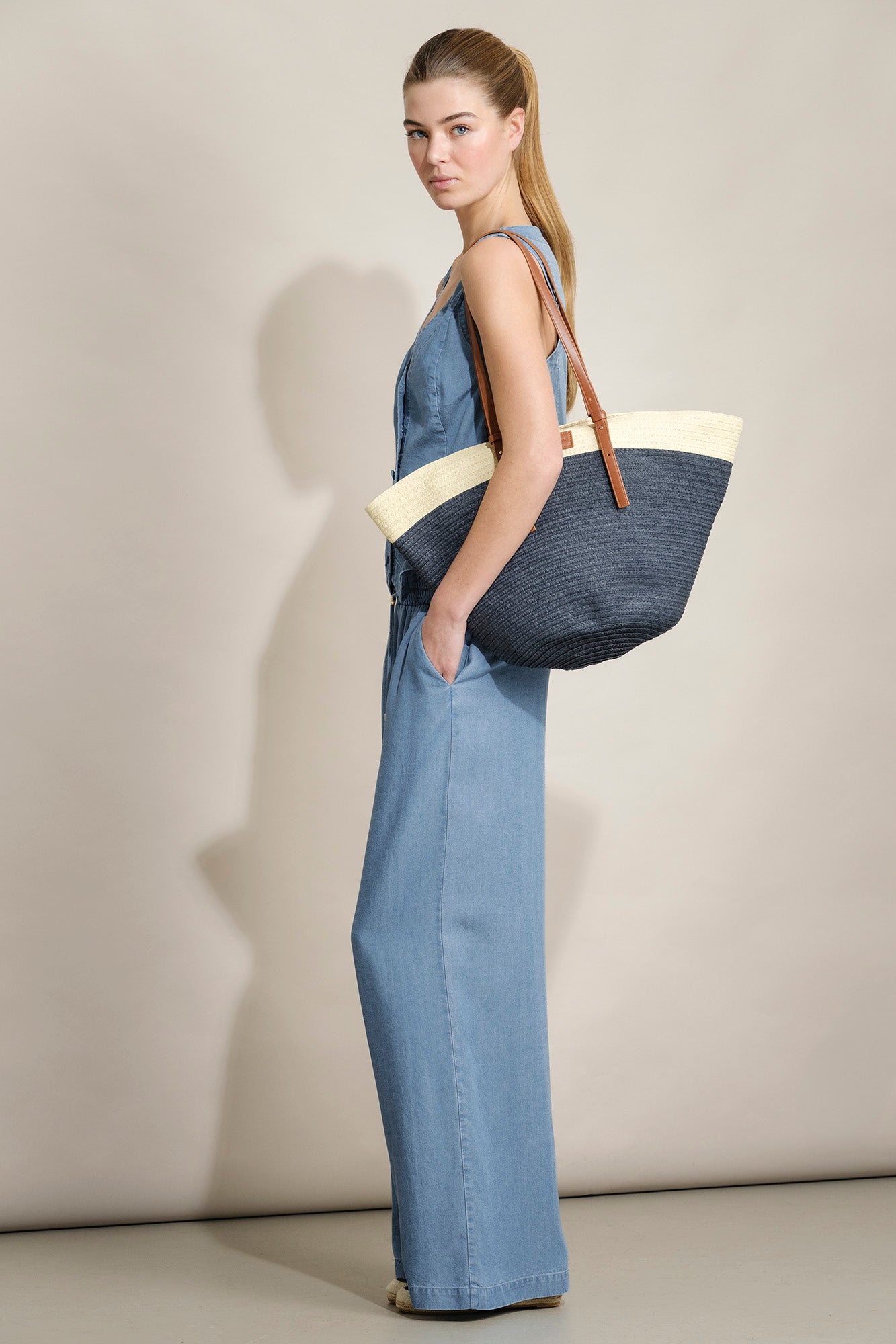 PANTALONES CHAMBRAY CON ELÁSTICO EN LA CINTURA
