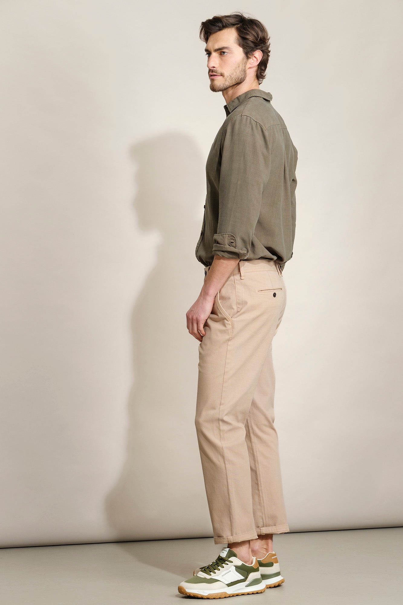 CALÇAS CHINO REGULAR FIT