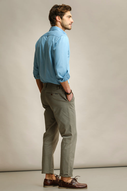 PANTALONES CHINOS CON ELÁSTICO EN LA CINTURA