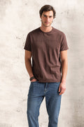 T-SHIRT COM PRINT QUEBRAMAR AO TOM