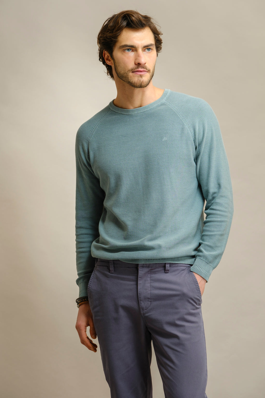 CAMISOLA DE MALHA COM DECOTE REDONDO