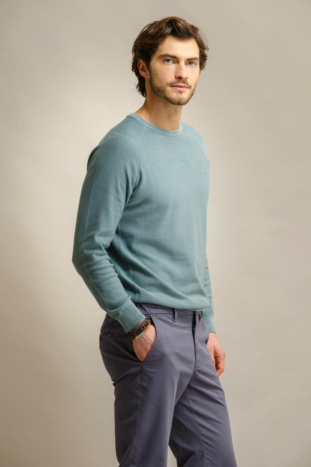 CAMISOLA DE MALHA COM DECOTE REDONDO