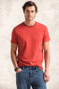 T-SHIRT COM ESTAMPADO FLORAL NAS COSTAS