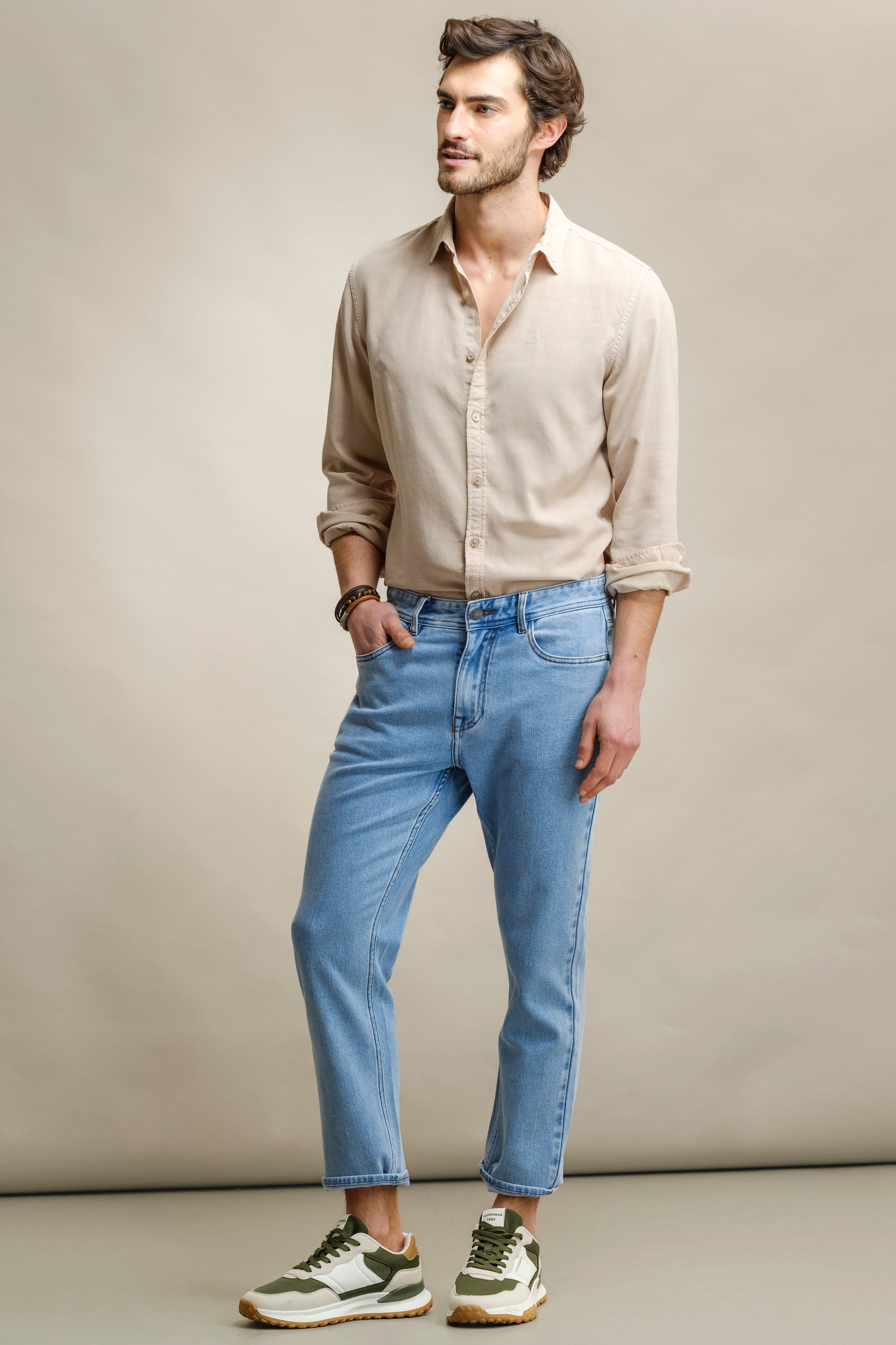 CALÇAS DENIM TAPERED FIT
