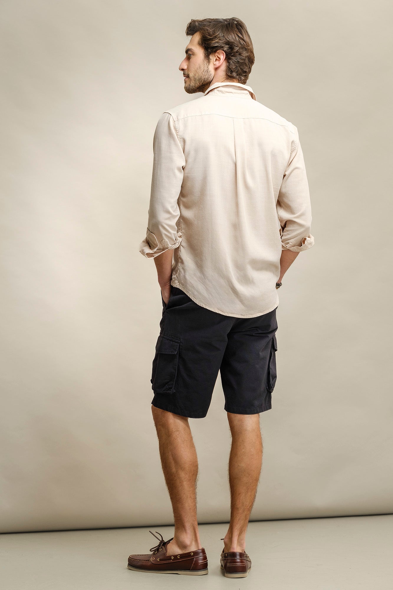 PANTALONES CORTOS CARGO DE SEDA SARGADA