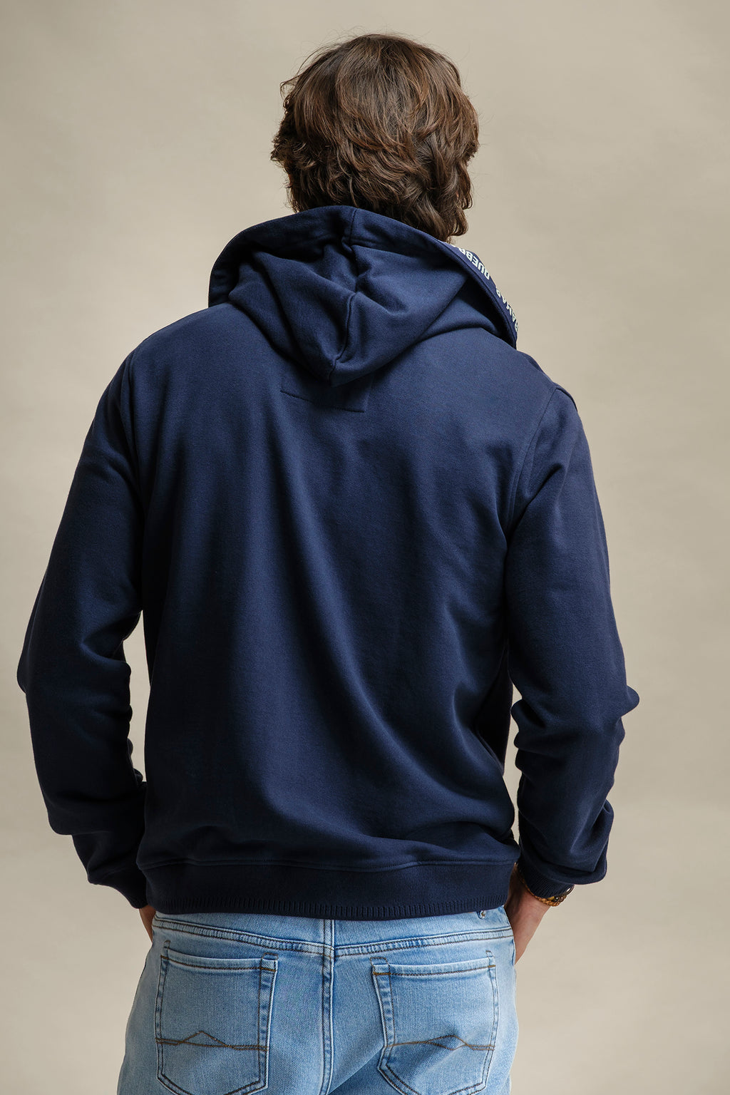 CASACO SWEAT COM CAPUZ
