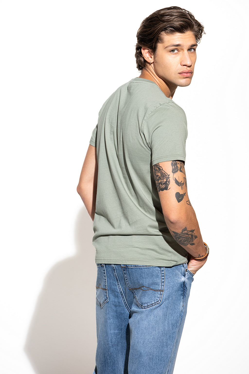 T-SHIRT QUEBRAMAR LOGO