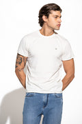 CAMISETA CON LOGO EN CONTRASTE