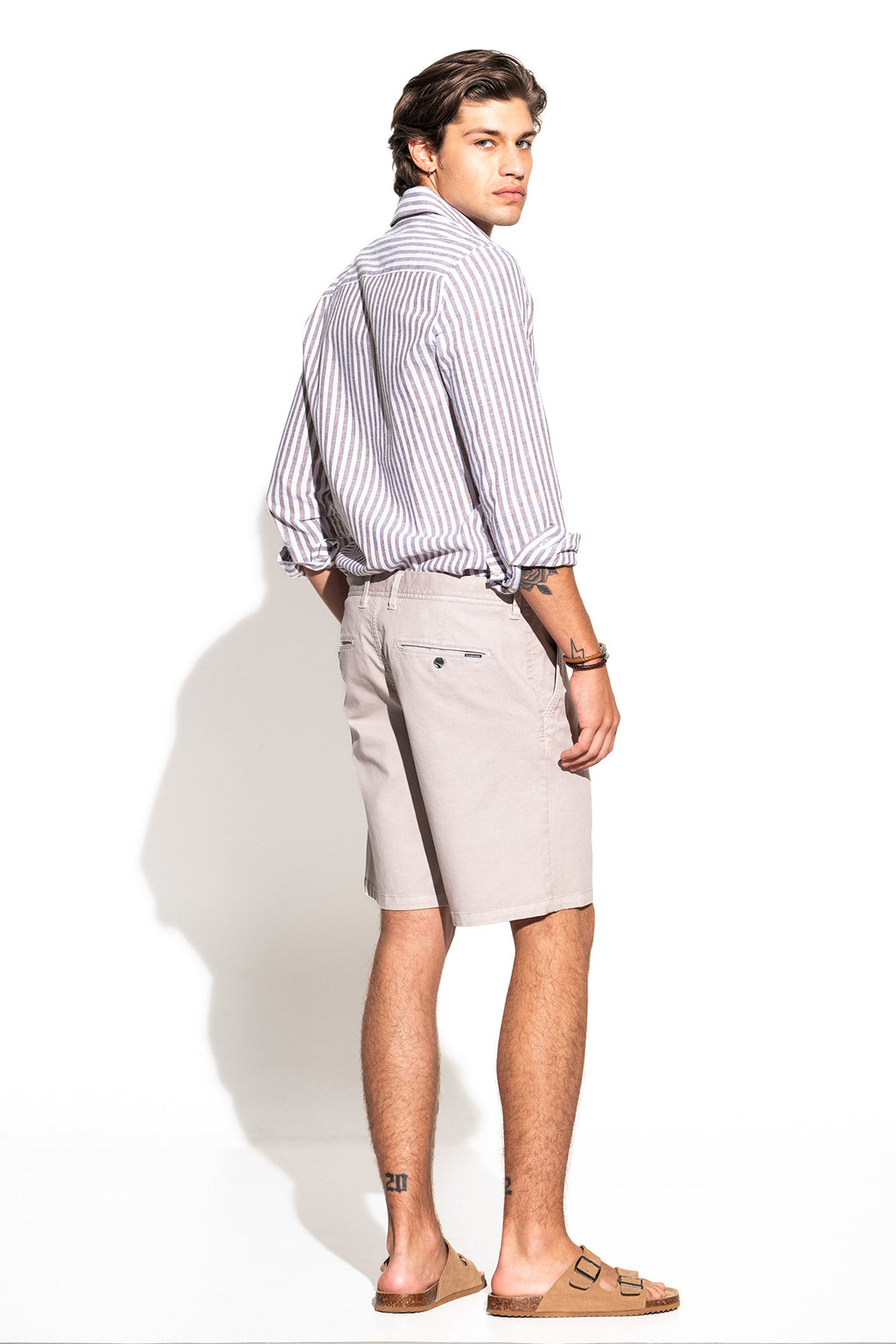 PANTALONES CORTOS CHINO DE SARGAPANTALONES CORTOS CHINO DE SARGABERMUDAS CHINO DE SARGA