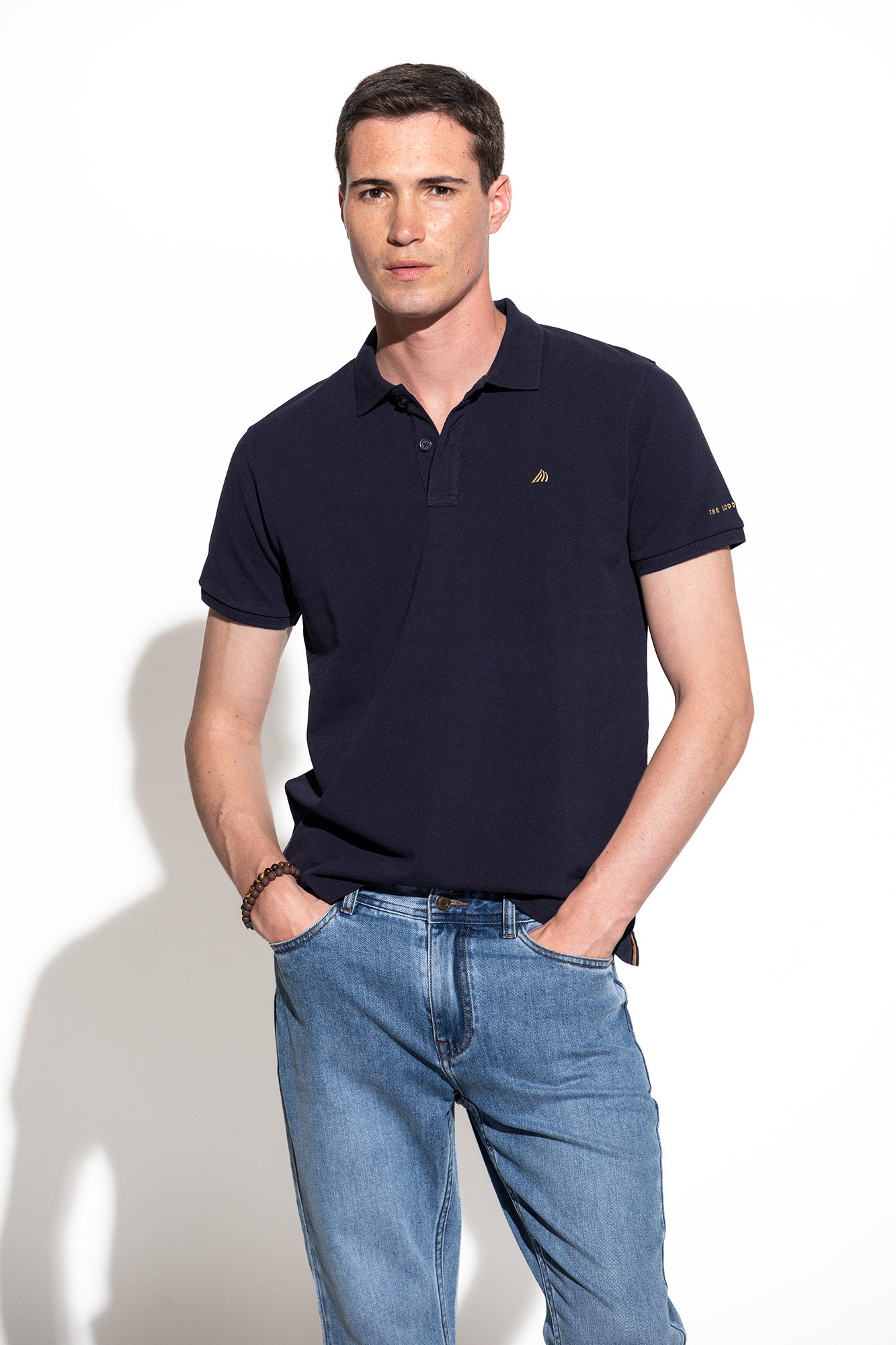POLO PIQUÉ CON LOGO A CONTRASTE