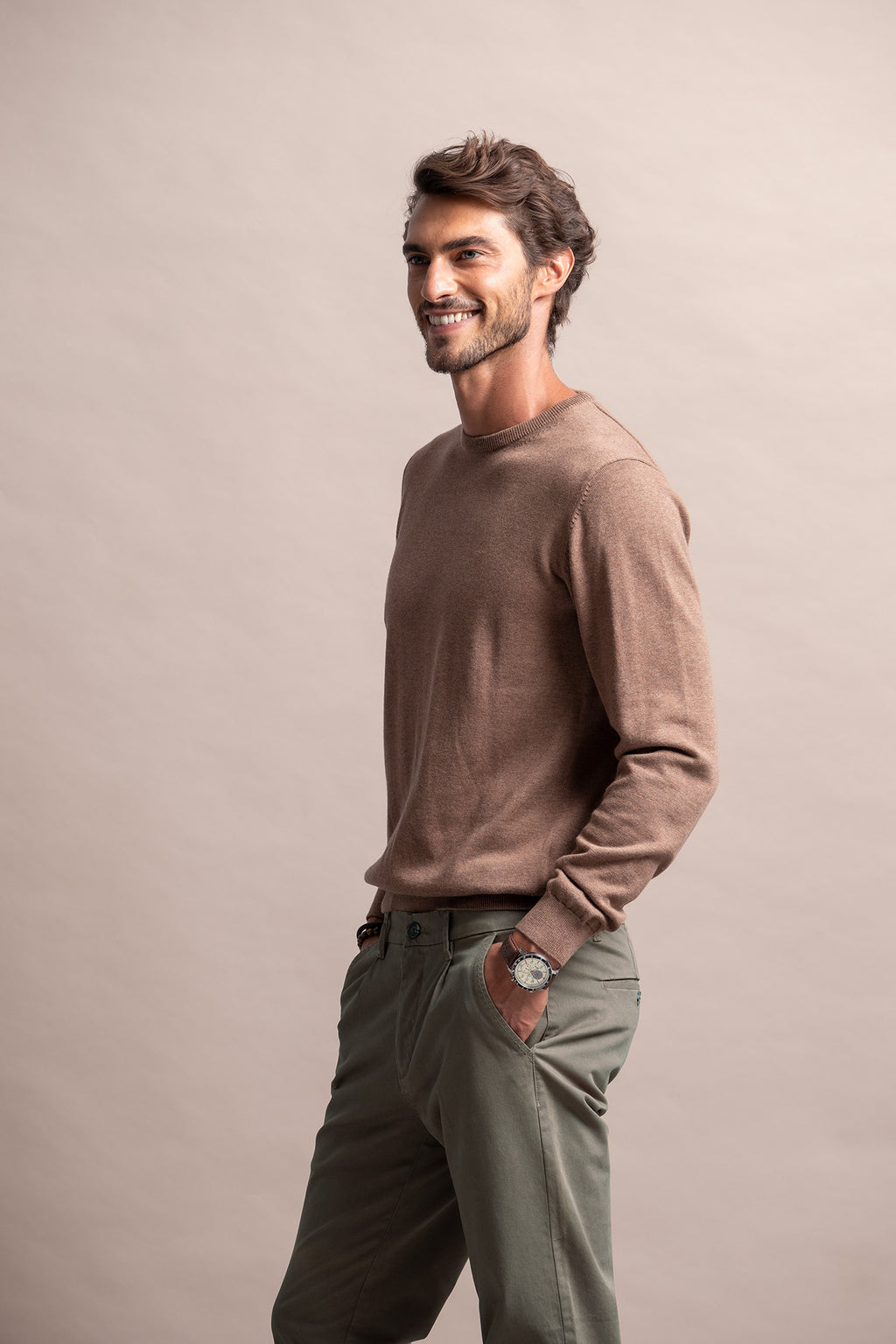 CAMISOLA DE MALHA COM DECOTE REDONDO