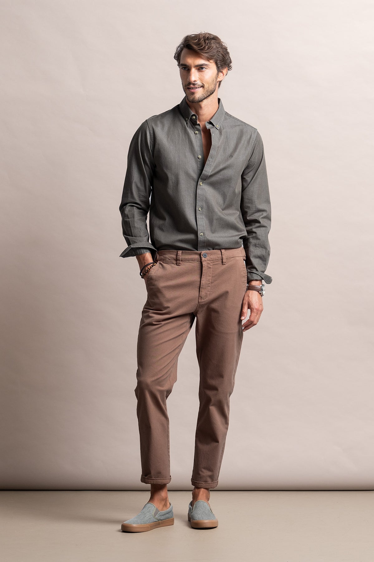 CAMISA EM GANGA LEVE SLIM FIT