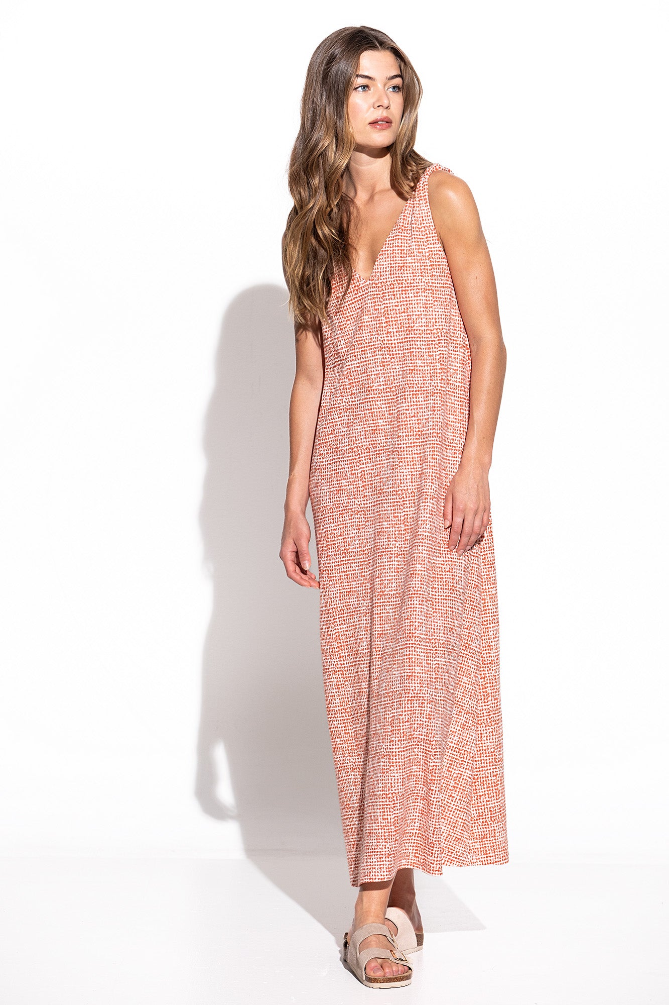 VESTIDO ESTAMPADO COM ALÇAS TORCIDAS