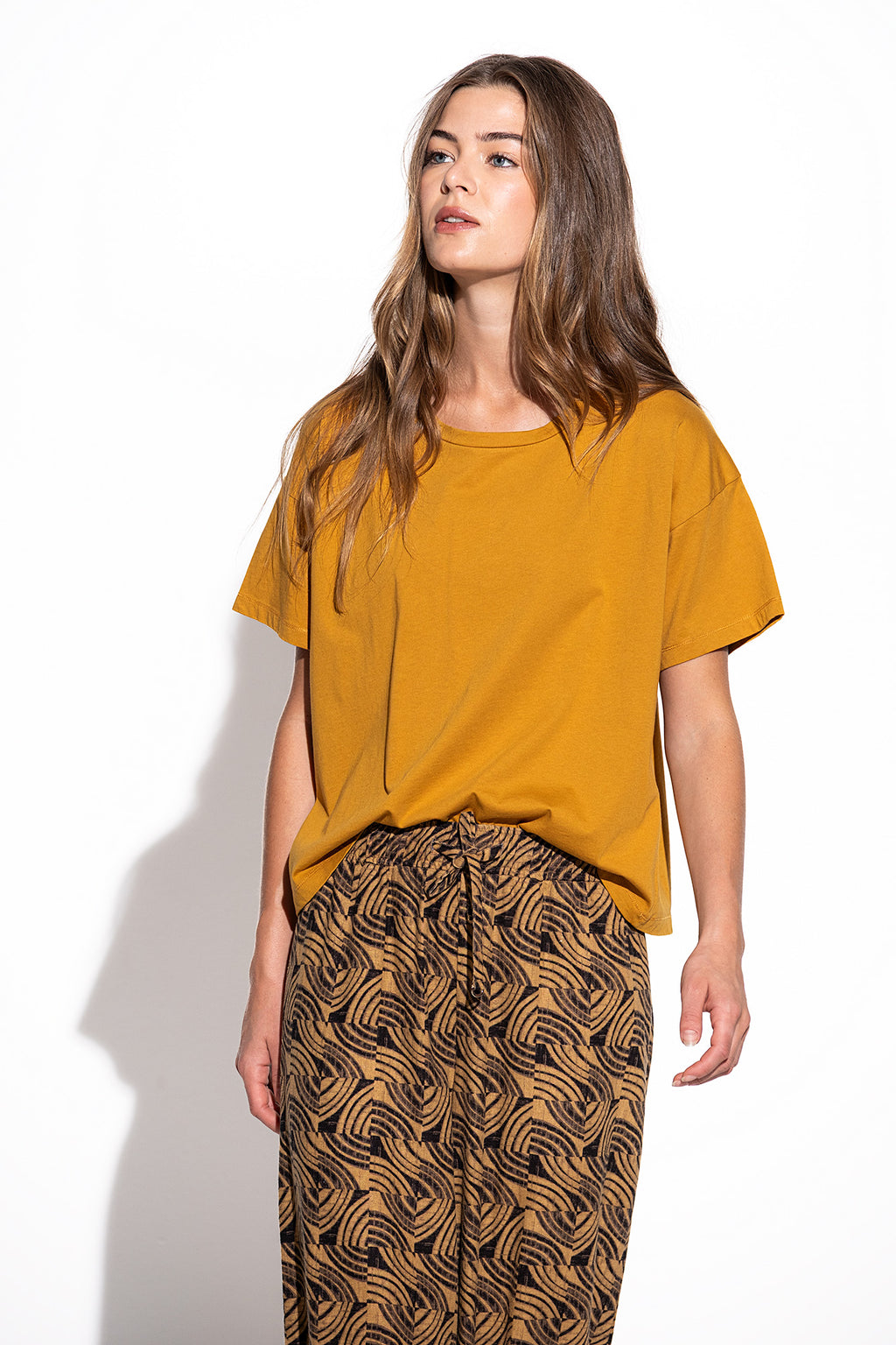 T-SHIRT LOOSE FIT