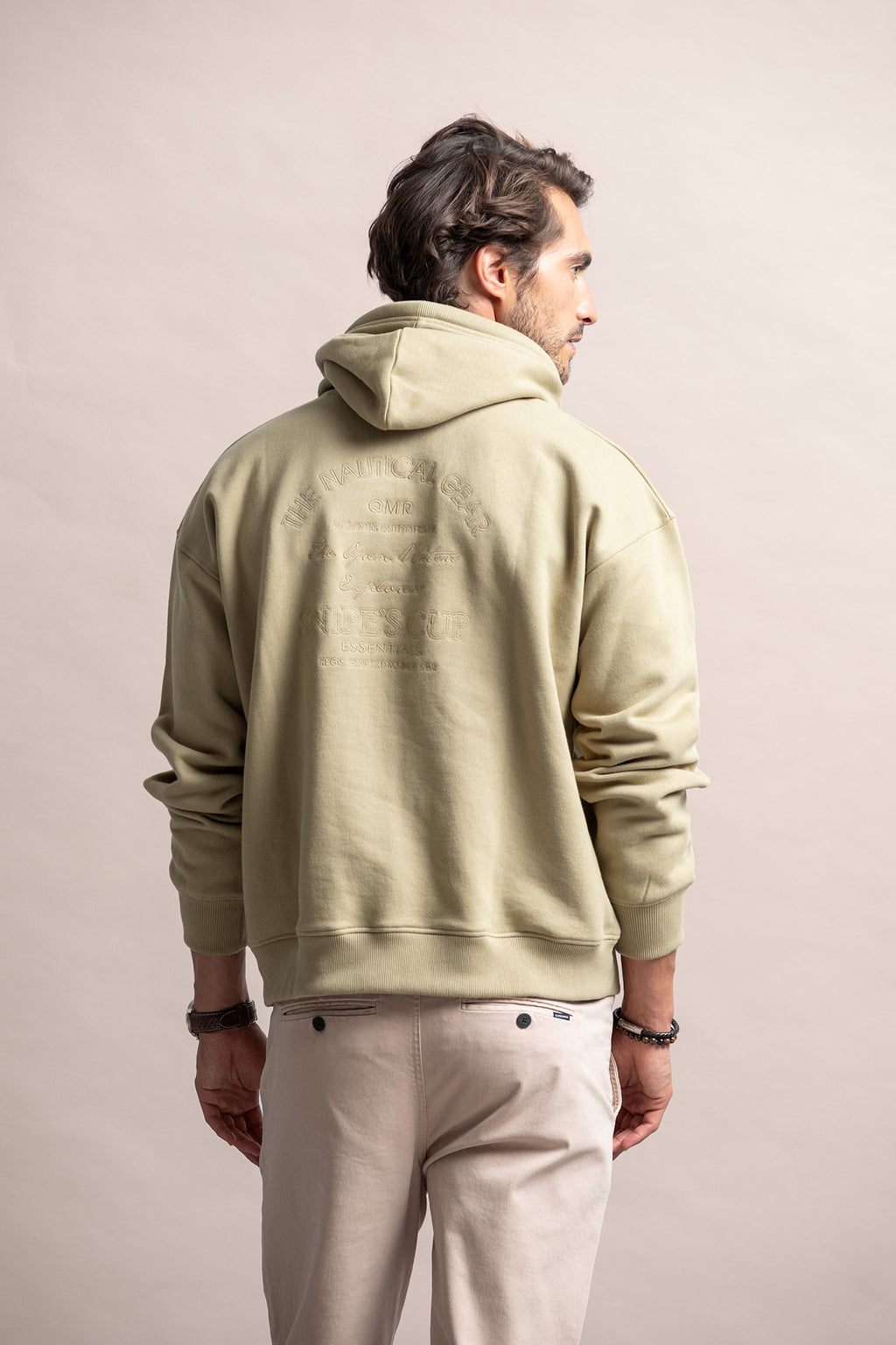 SWEATSHIRT COM CAPUZ E BORDADO