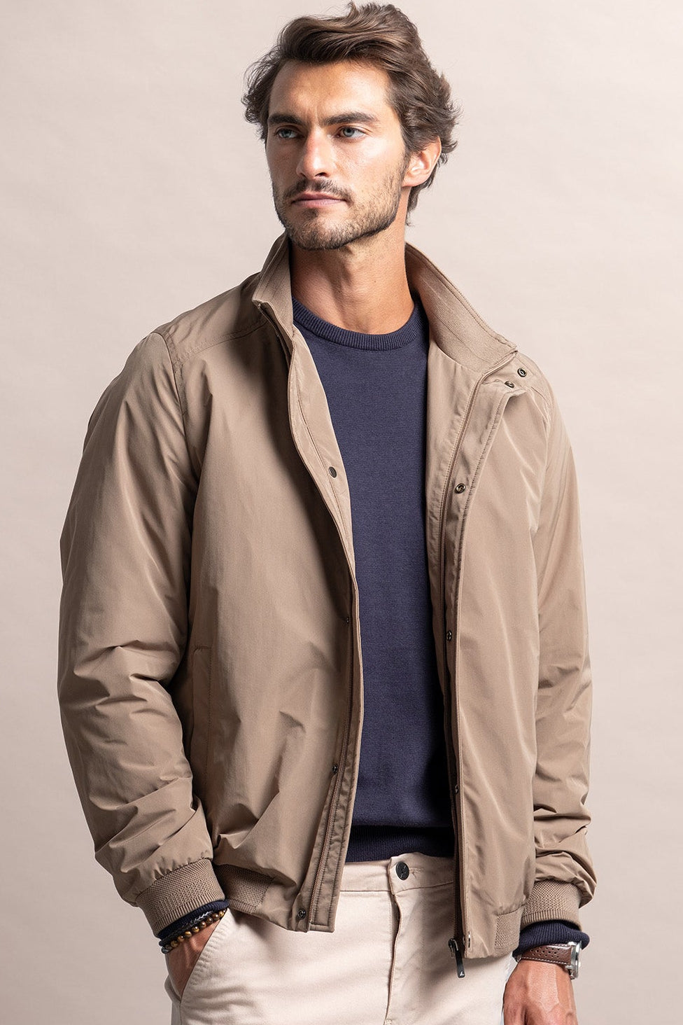 CASACO BOMBER EM CAMEL