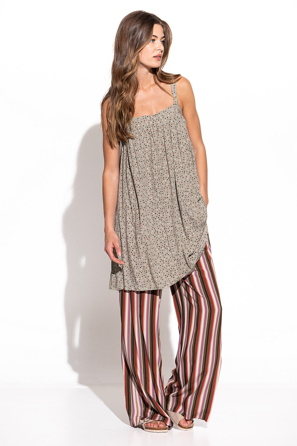 VESTIDO CURTO POLKA DOTS