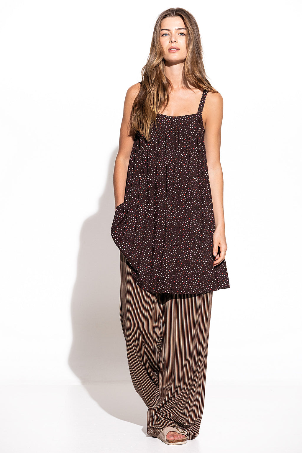 VESTIDO CURTO POLKA DOTS
