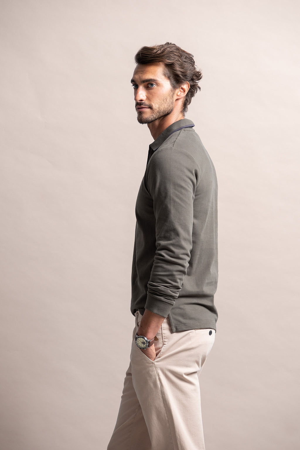 POLO MANGA COMPRIDA EM JERSEY COM FECHO