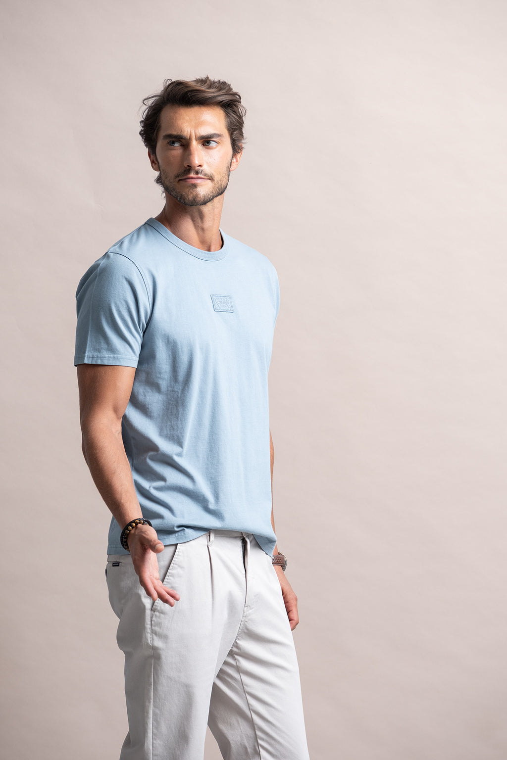 T-SHIRT GARMENT DYE COM BORDADO