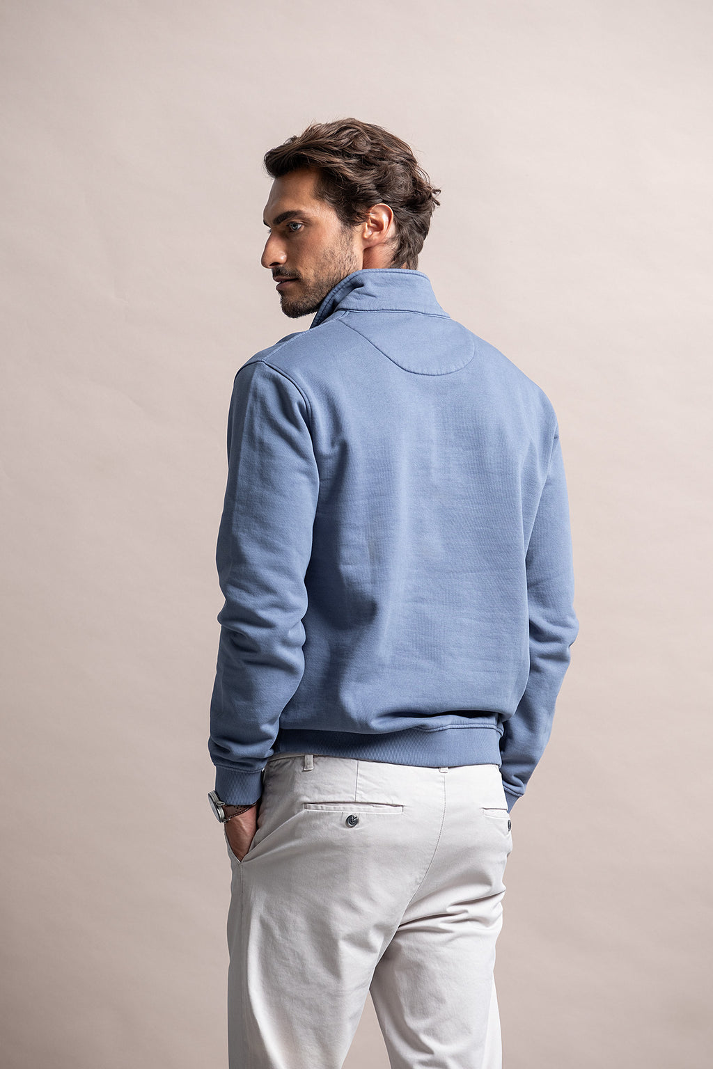 SWEATSHIRT COM FECHO GARMENT DYE