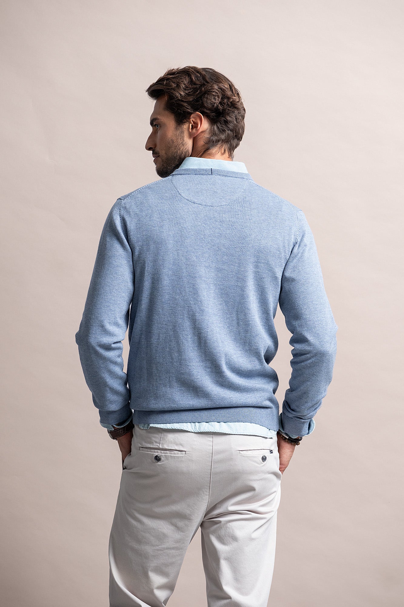 CAMISOLA BÁSICA DECOTE EM V