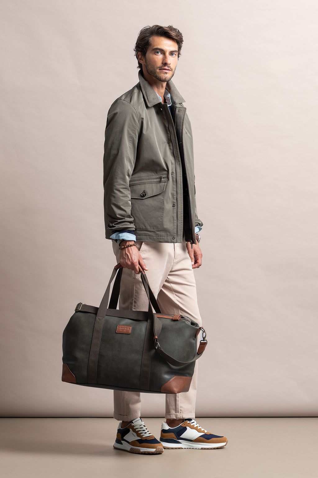 BOLSA DE VIAJE PARA HOMBRE - CAQUI OSCURO