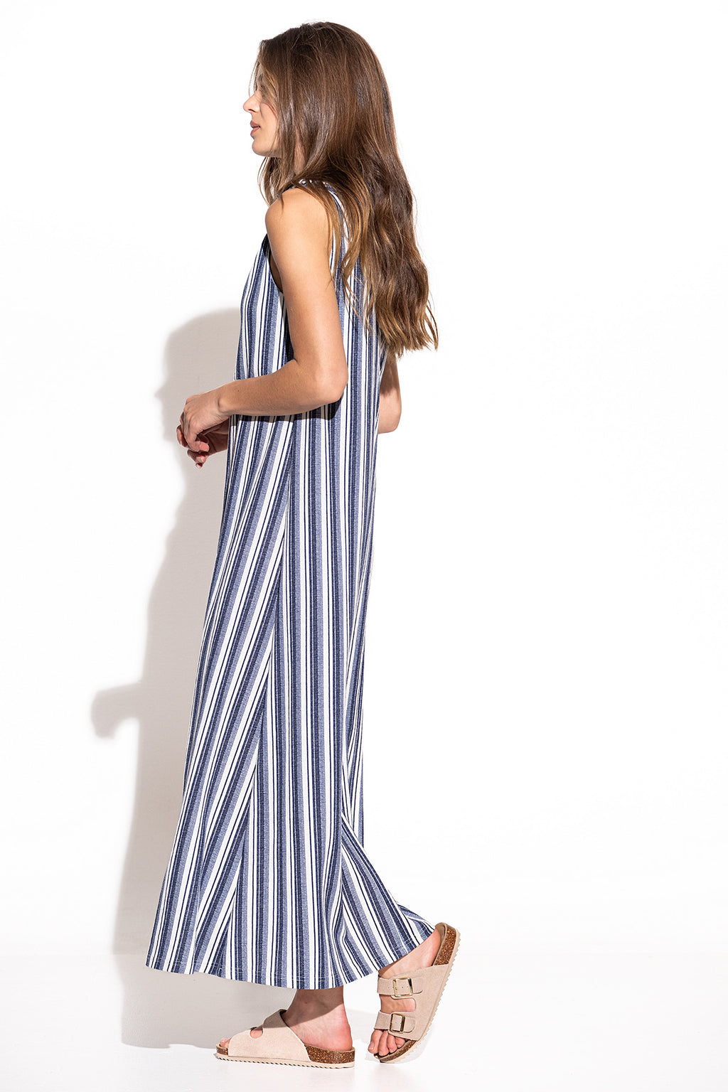 VESTIDO DE RAYAS CON TIRANTES TORCIDOS