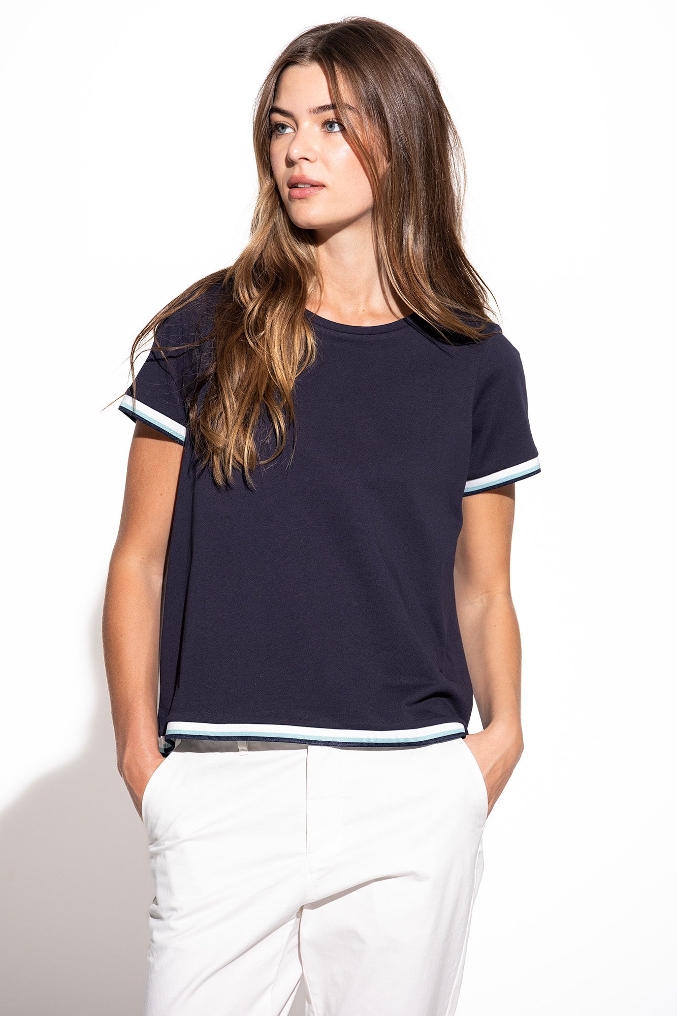 T-SHIRT COM RIBS A CONTRASTE