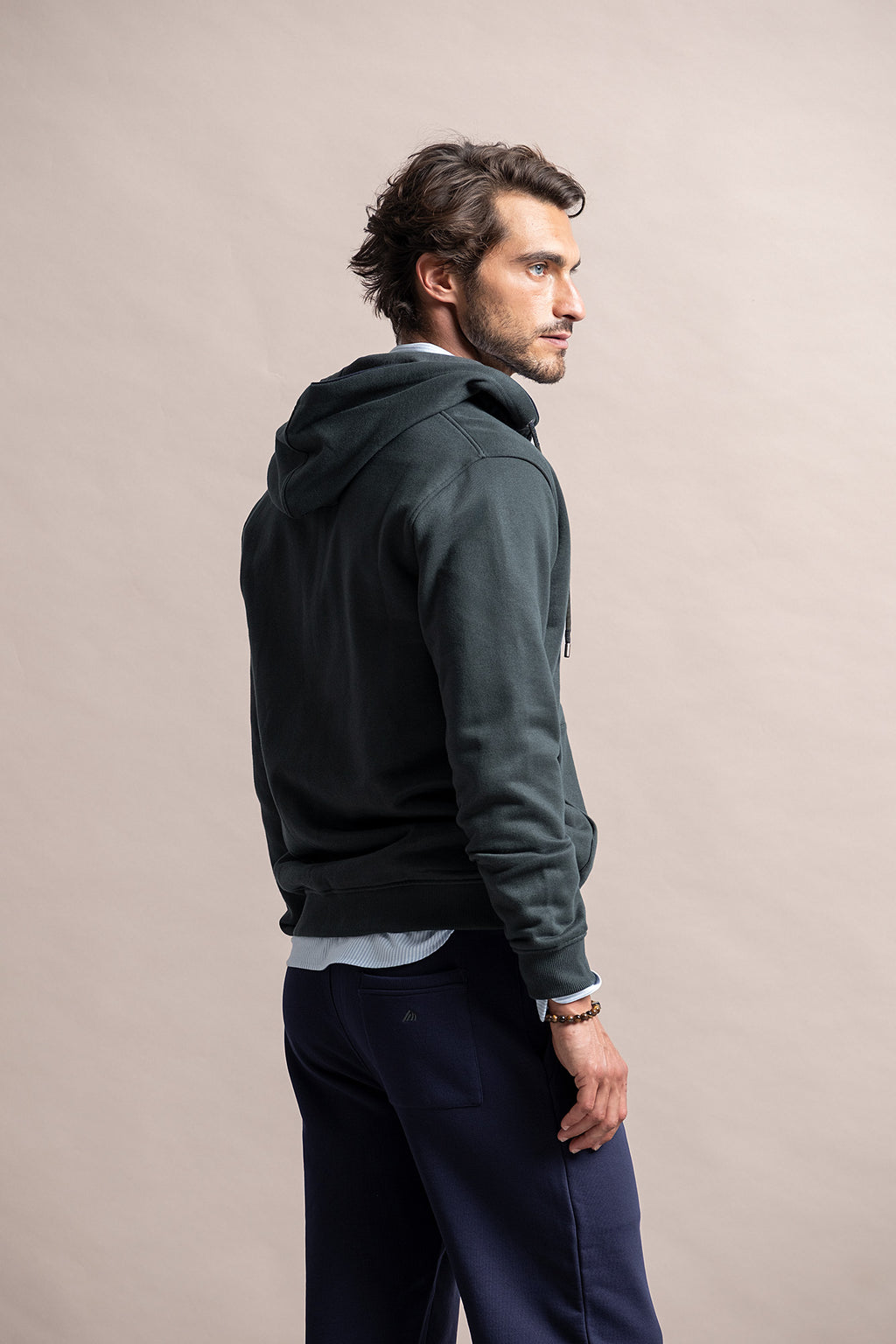 CASACO SWEAT COM CAPUZ