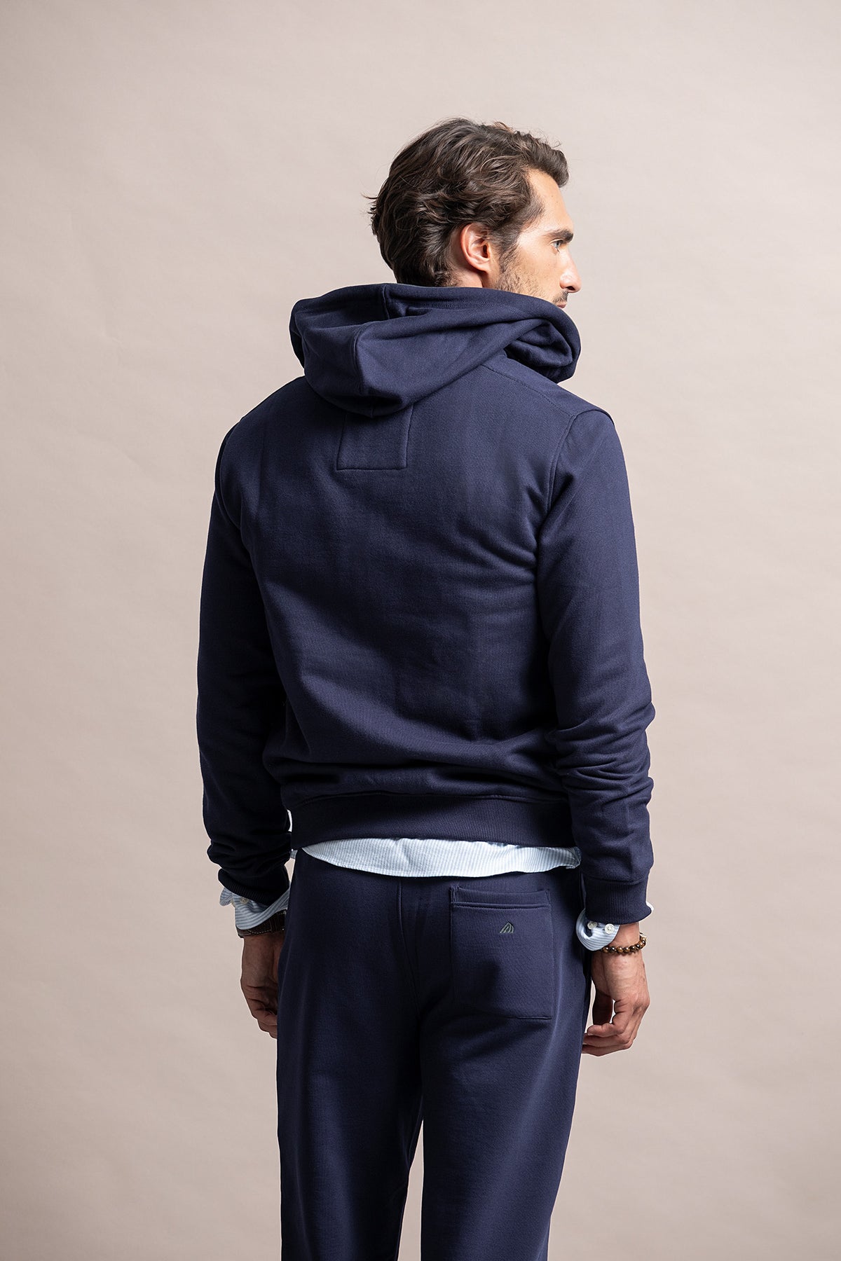 CASACO SWEAT COM CAPUZ