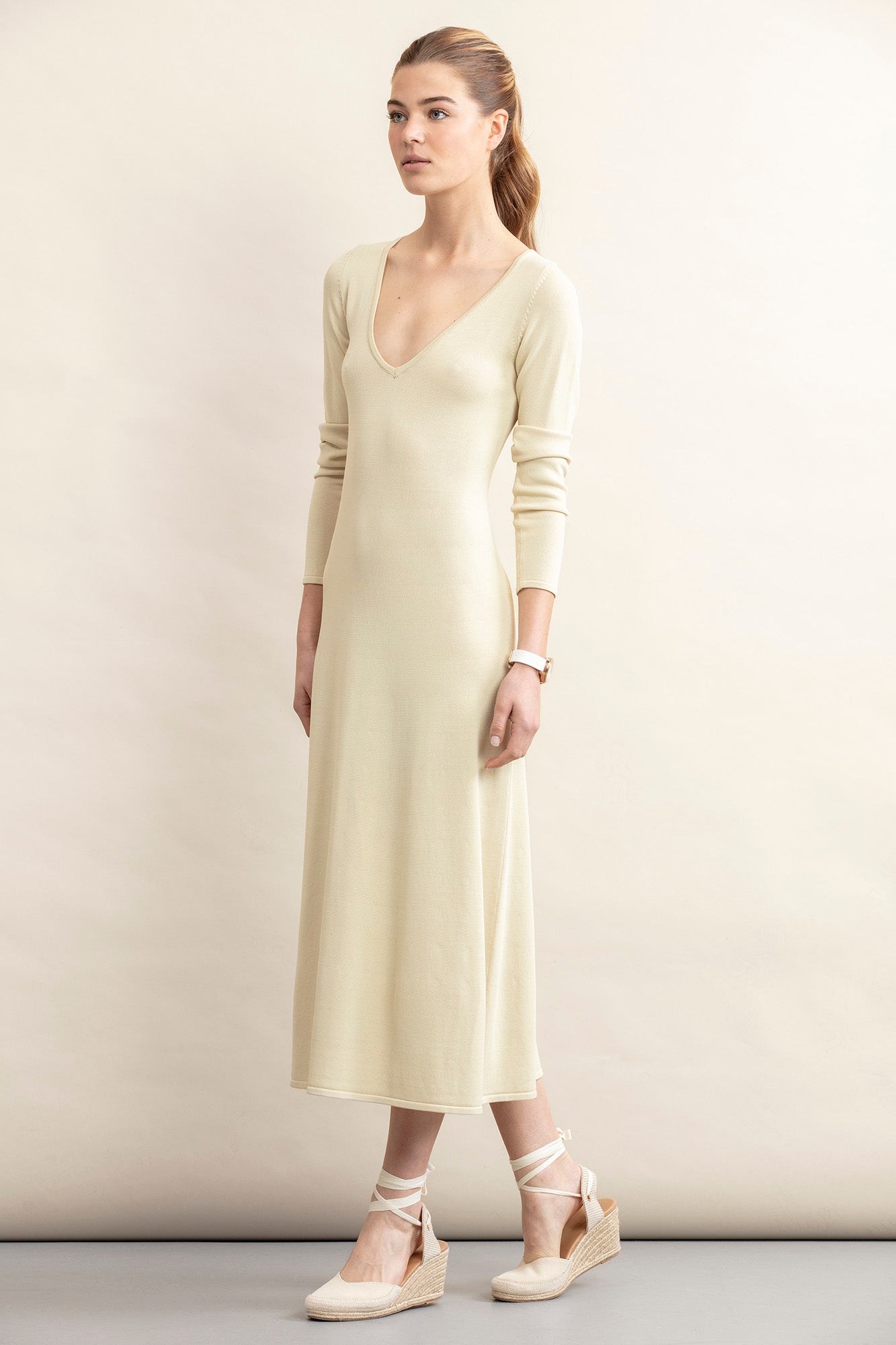 VESTIDO EM MALHA