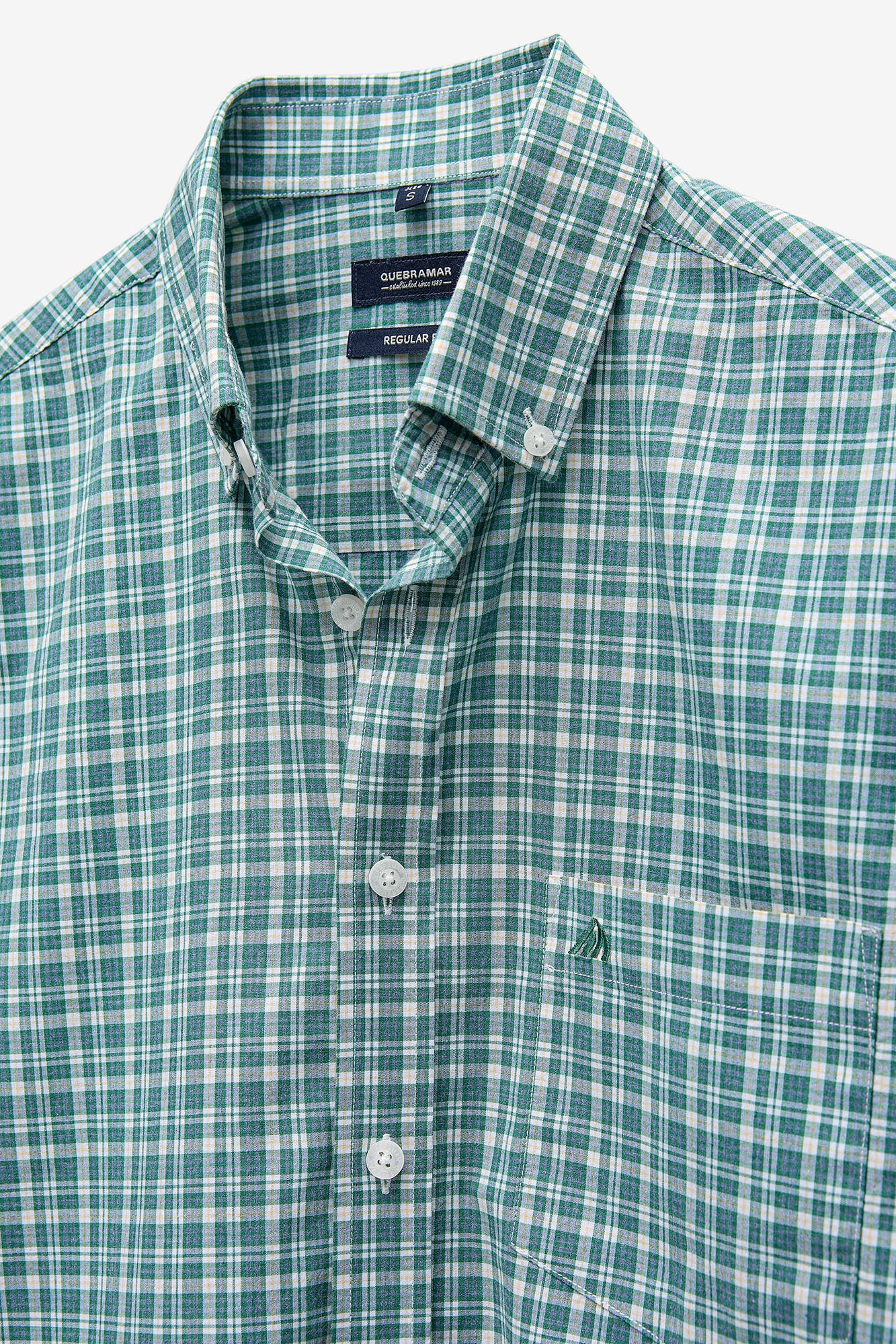 CAMISA AOS QUADRADOS