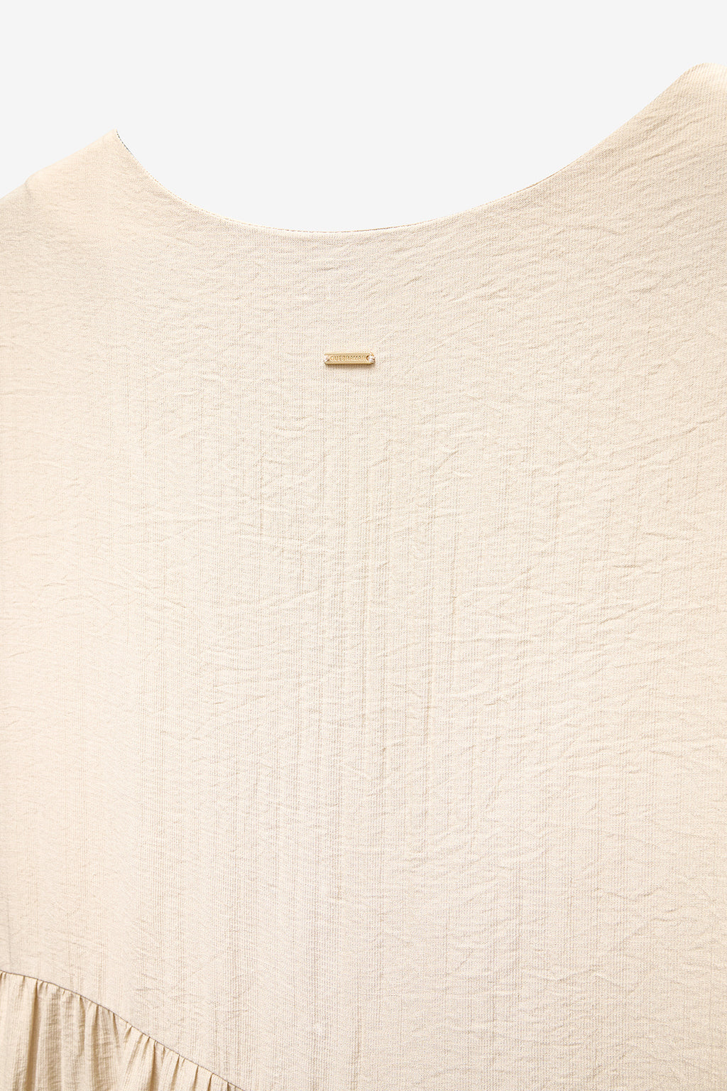 VESTIDO MIDI COM ENCAIXES