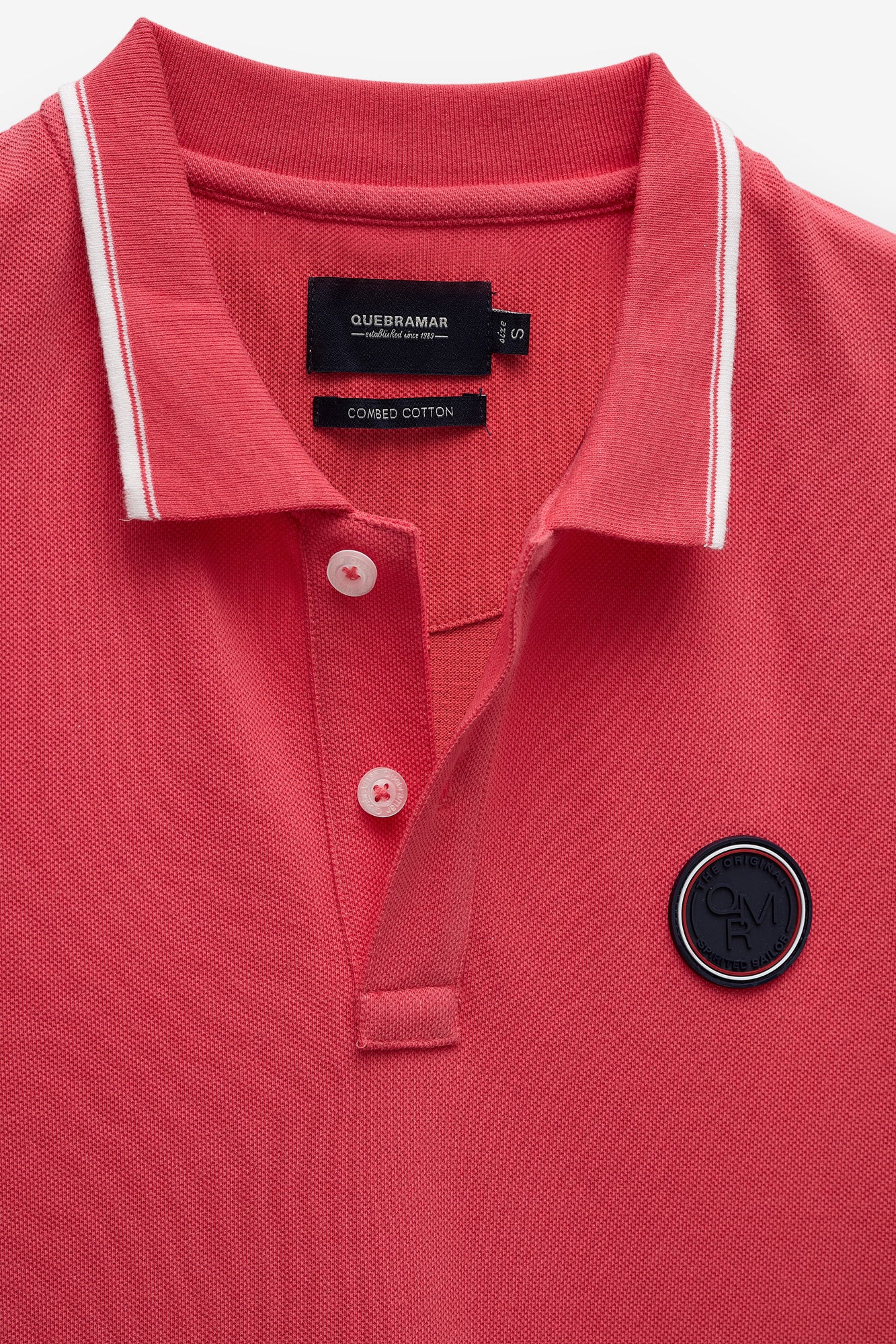 POLO  PIQUET COM BADGE