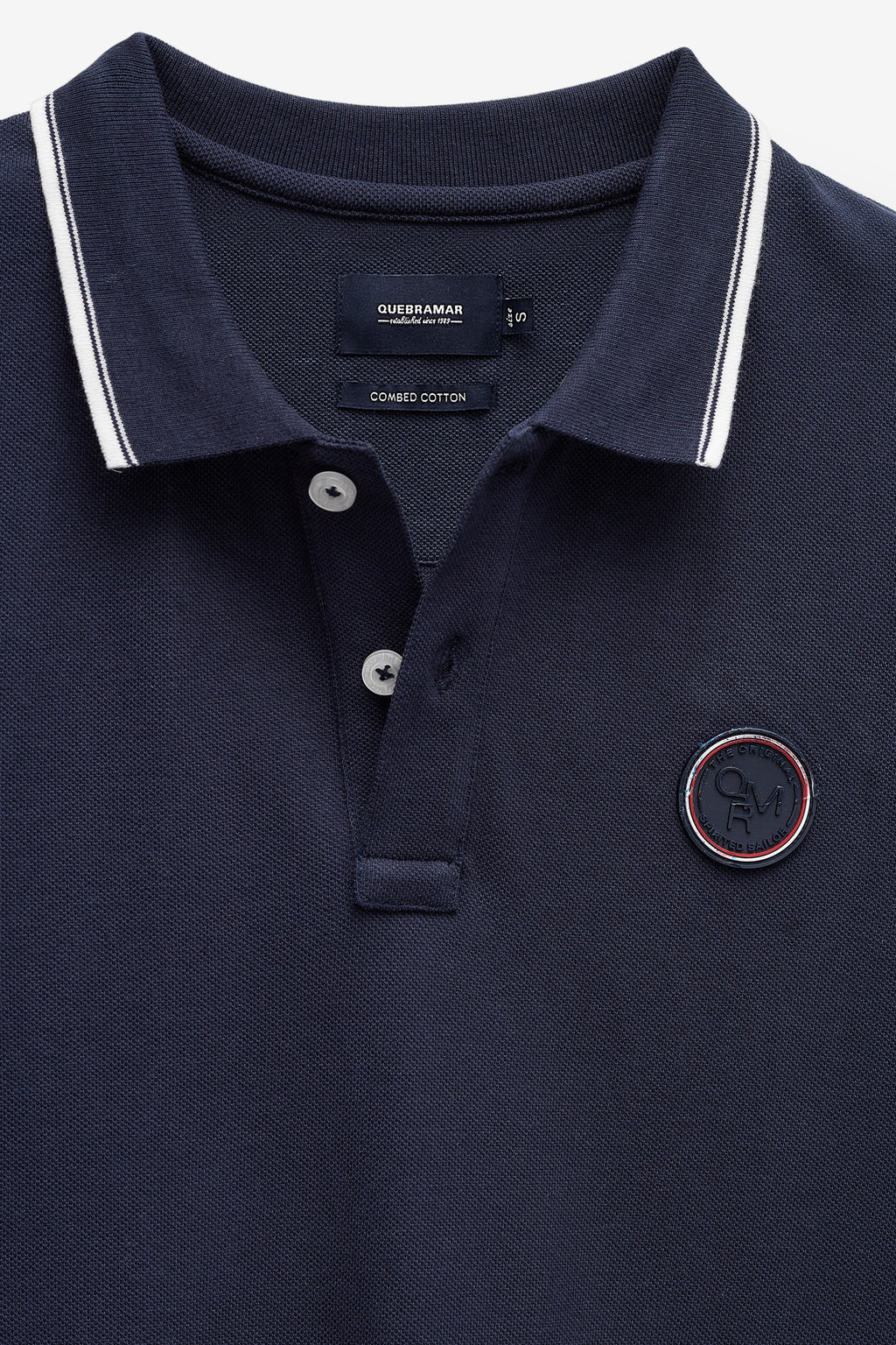 POLO  PIQUET COM BADGE