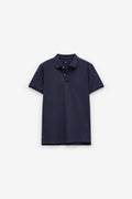 POLO PIQUÉ CON DETALLE EN LA TAPETA