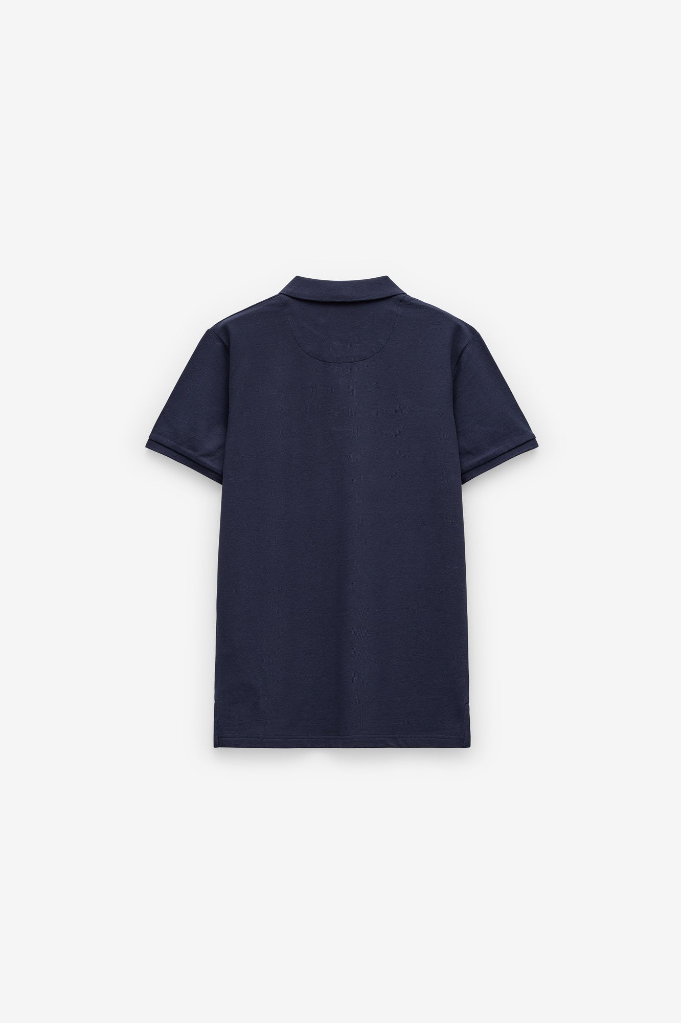 POLO PIQUÉ CON DETALLE EN LA TAPETA