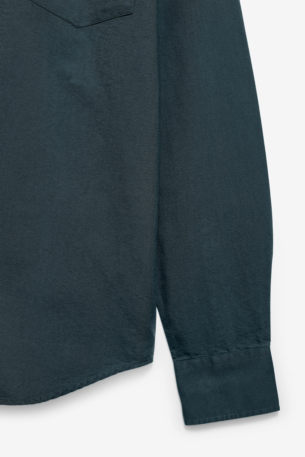 CAMISA BÁSICA OXFORD CON BOLSILLO