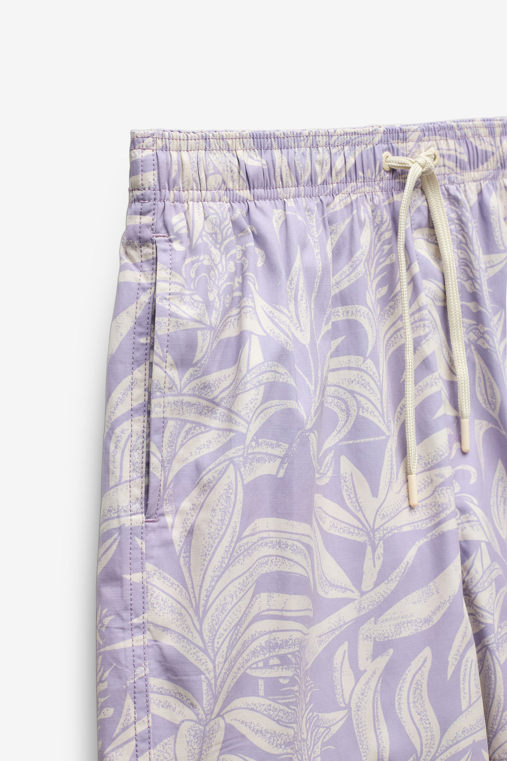 BAÑADOR CORTO CON ESTAMPADO FLORAL