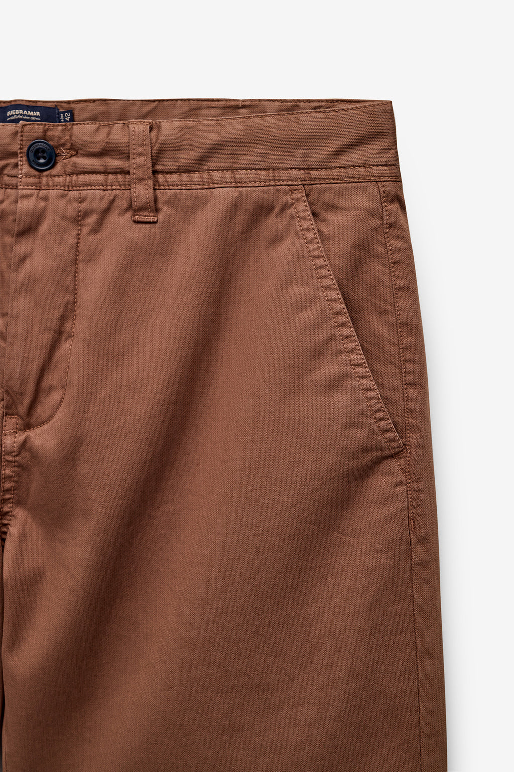 PANTALONES CORTOS CHINO EN MICRO ESTRUCTURA
