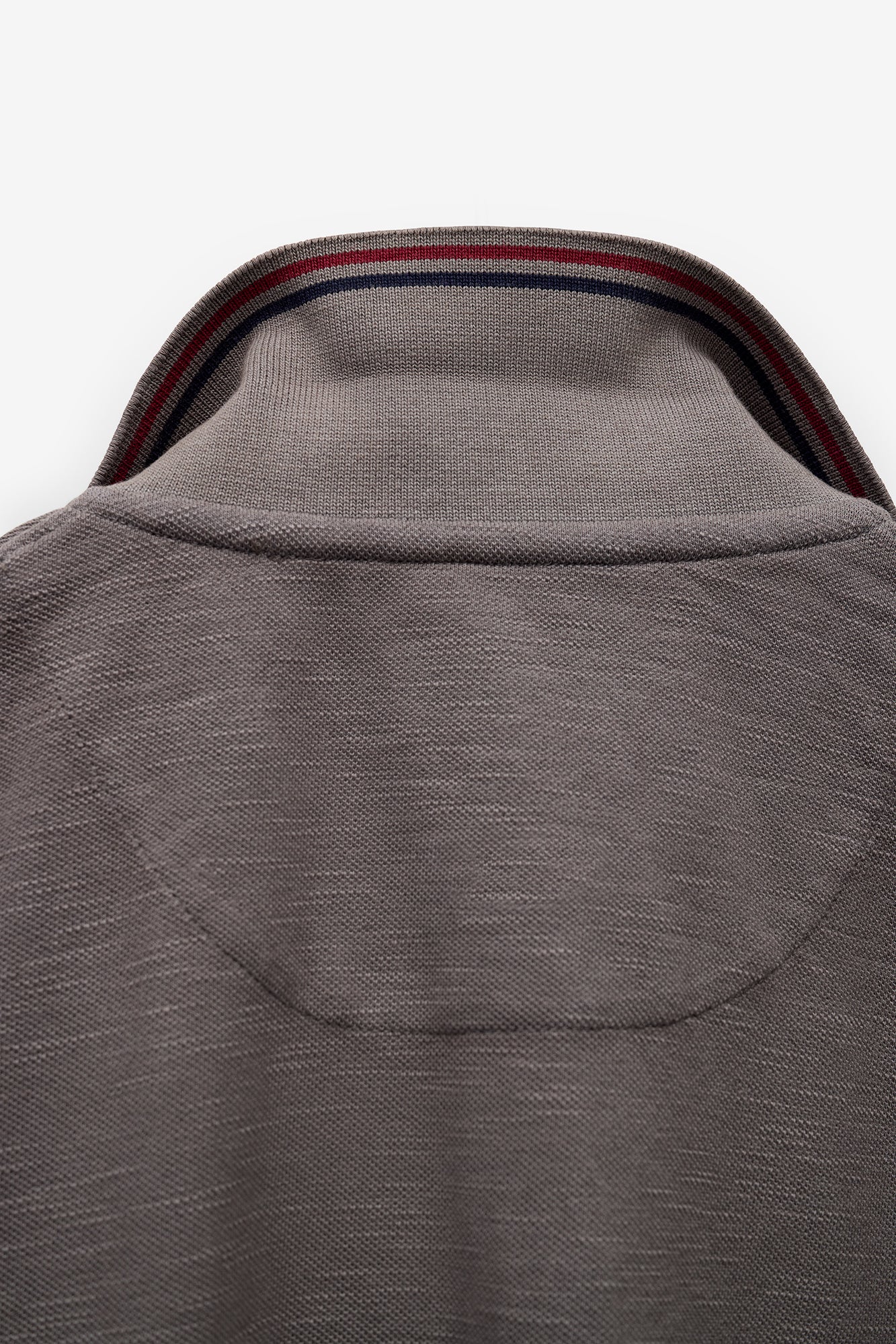POLO EM PIQUET SLUB COM BOLSO