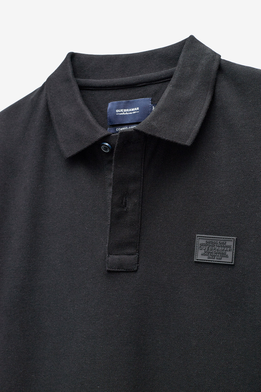 POLO PIQUÉ CON PLACA