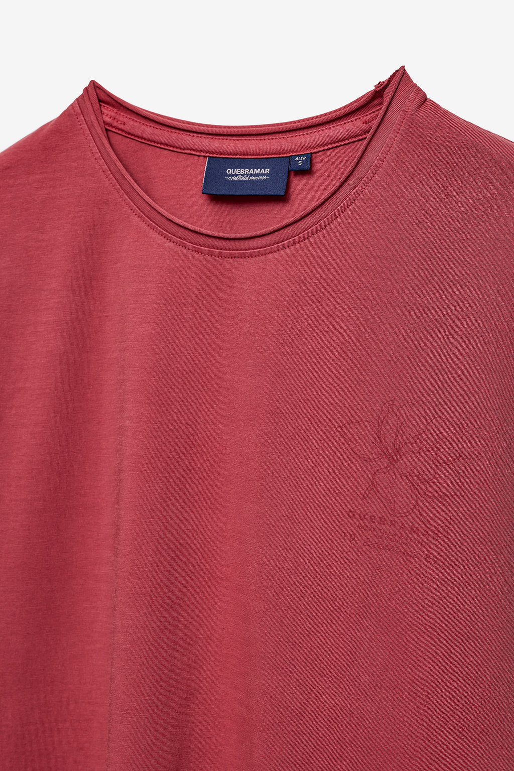 CAMISETA EFECTO LAVADO CON ESTAMPADO