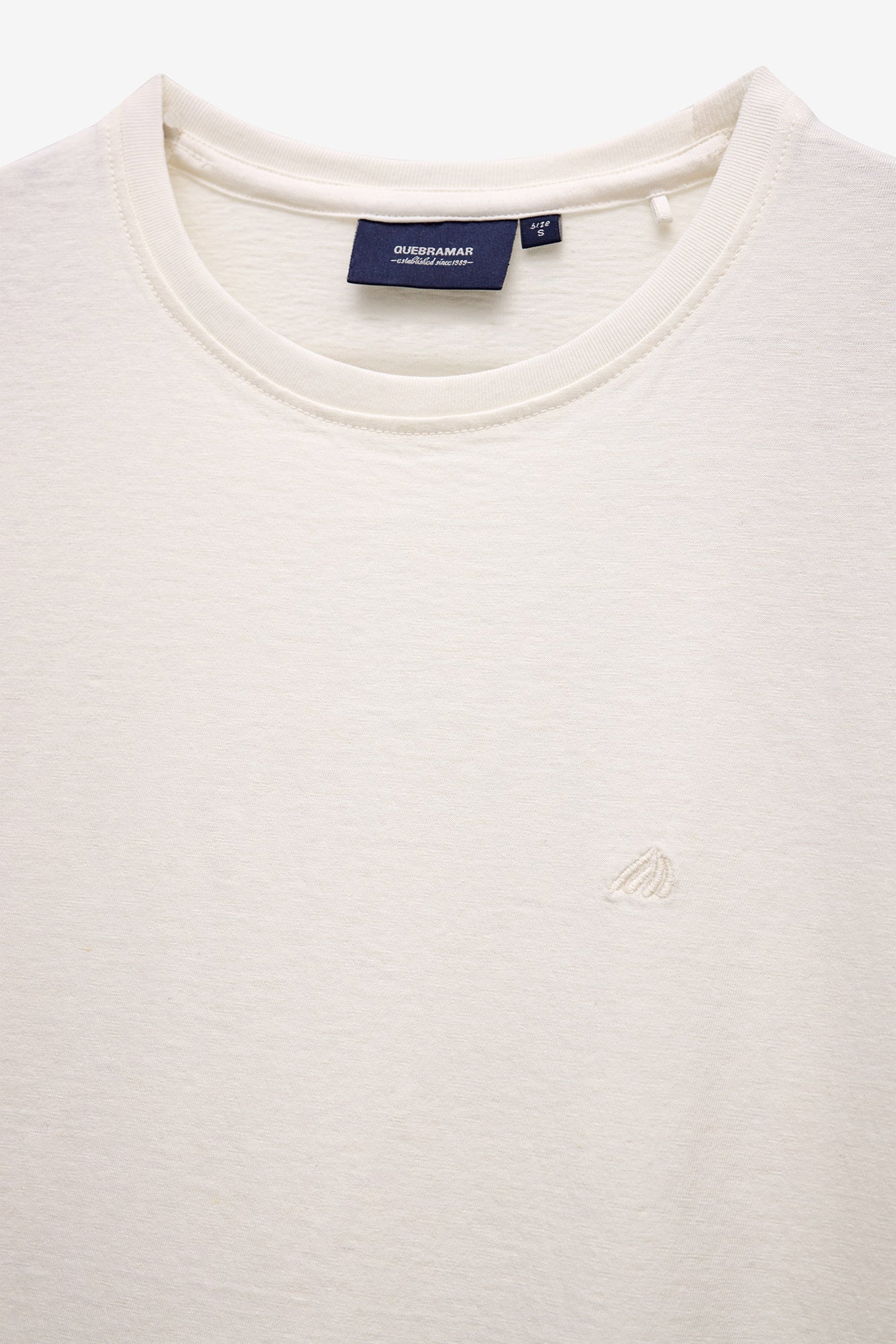 T-SHIRT EM ALGODÃO E LINHO