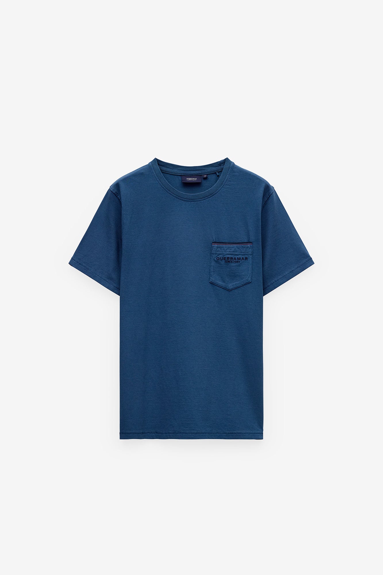 CAMISETA CON BOLSILLO Y RIBETE