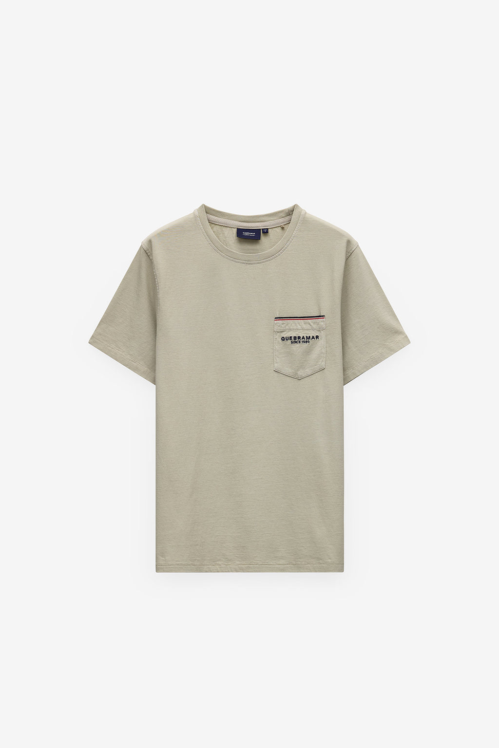 CAMISETA CON BOLSILLO Y RIBETE
