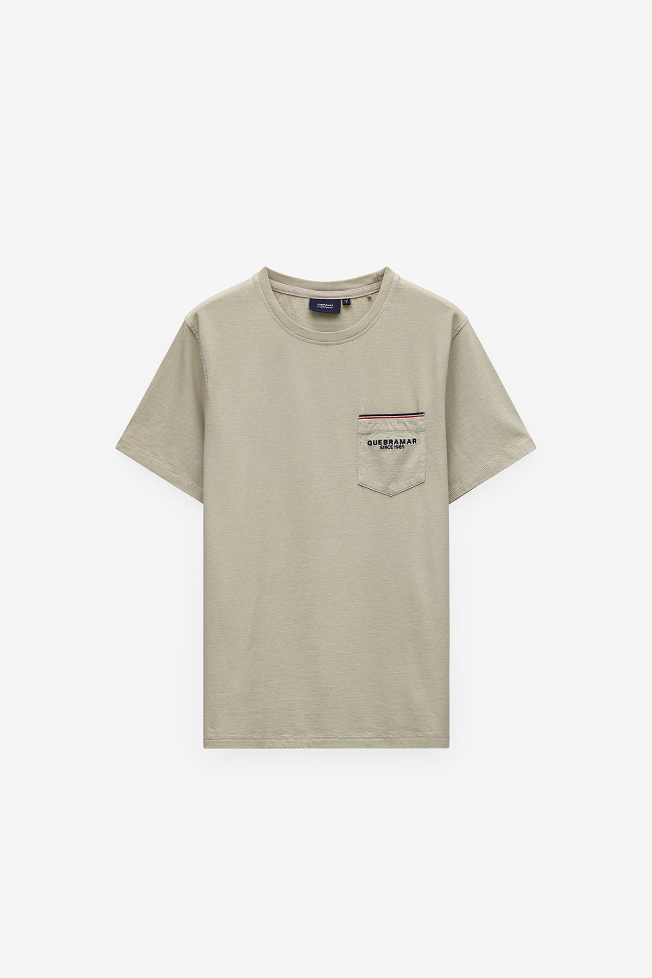 CAMISETA CON BOLSILLO Y RIBETE